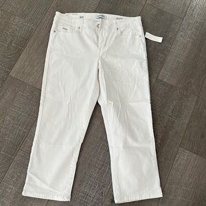 Size 8 Nine West Capri Pants